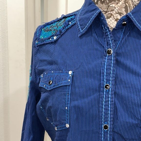 Roar western top cowgirl chic! - Picture 5 of 14